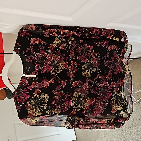 CeCe Blouse - Picture 7 of 7